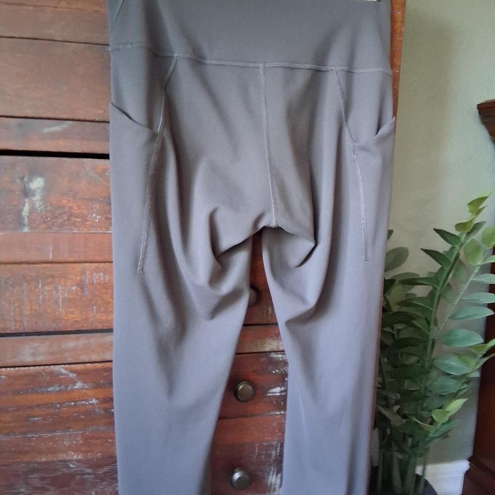 Lululemon Wunder Under Train Leggings With Pockets - Picture 5 of 13